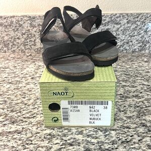 Boat Black Velvet Nubuck Sz7
